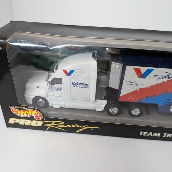 1998 Hot Wheels Pro Racing Valvoline Cummins Team Transporter 50th Anniversary - Picture 5 of 7